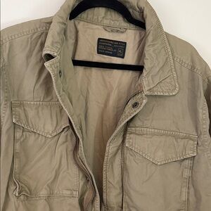 Abercrombie & Fitch Men's army  greenJacket